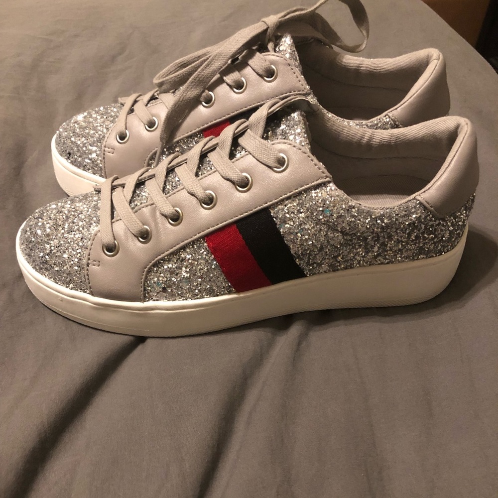 Size 7.5 NIB Steve Madden